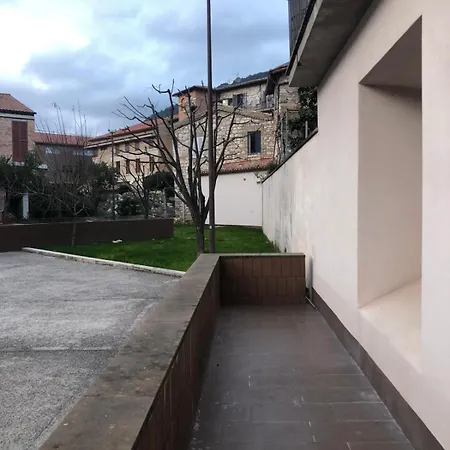 Porta Del Centro Gubbio